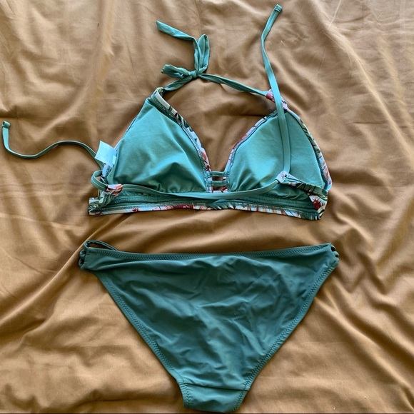 tropical bikini - Picture 7 of 7